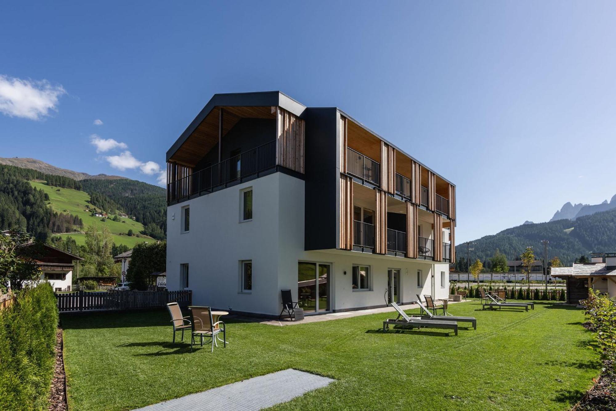 Ariane'S Guesthouse Сесто Экстерьер фото